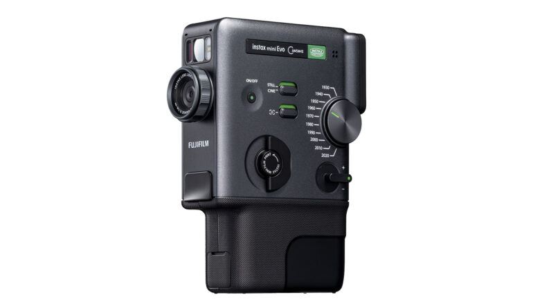 La FUJIFILM Instax Mini Evo Cinema se Lanza con Impresora Integrada